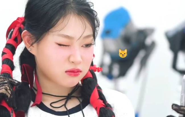 小沈阳女儿韩国出道 对镜wink笑容甜美又纯又欲
